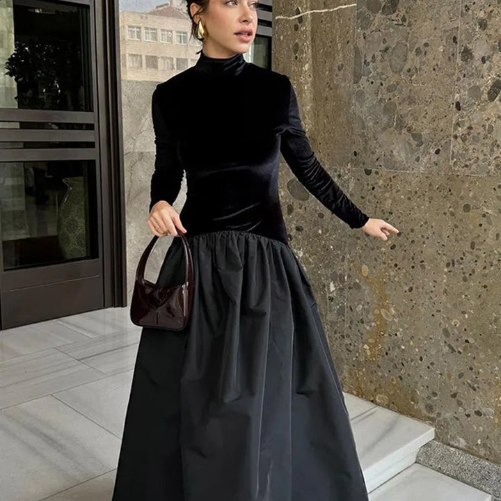 Strapless velvet midi dress with bow